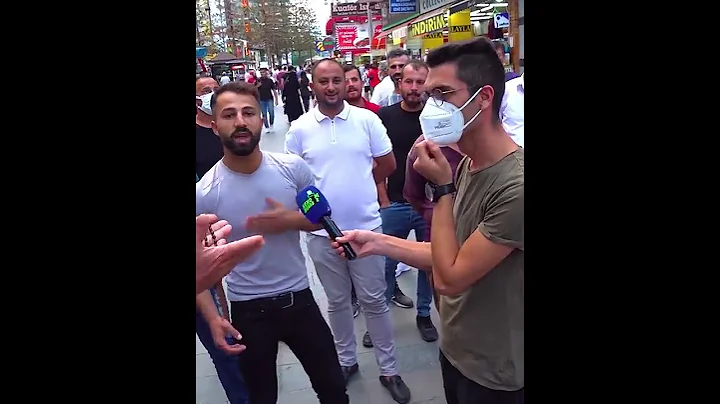 Yumruklar Havada Uçuşuyor ! #Shorts
