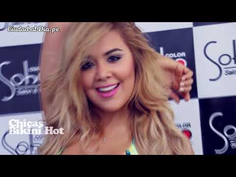 Alexandra Mendez y Macarena en desfile Bikini Hot