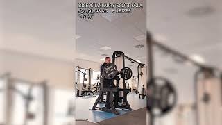 Biceps Uz Larry Scott Sola 53 Kg 5 Reizes Lūk, Ar Tādu Svaru Ir Jātrenē Bicepsi