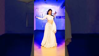 Cham Cham Video Dance