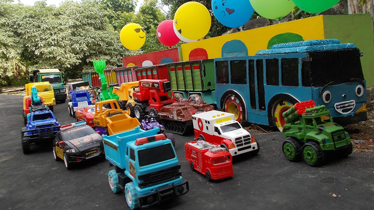 Mobil Truk Tronton Panjang Bongkar Mainan Mobil Mobilan Excavator, Truk Pasir, Ambulans, Mobil Balap