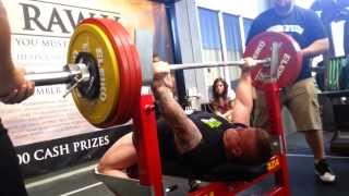 Matt Middleton benches 210kg ProAm