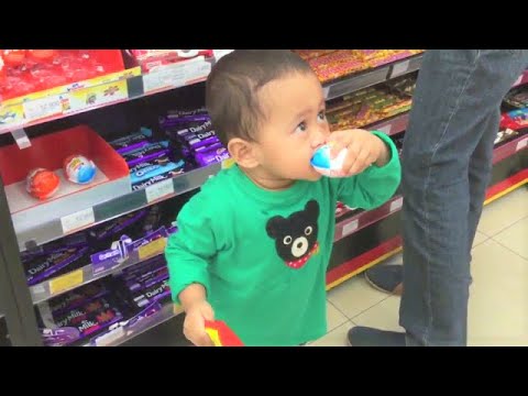 Balita Lucu Beli Kinder Joy Es Krim Spiderman Ingin Balita Lucu Beli Kinder Joy Es Krim Spiderman Ingin