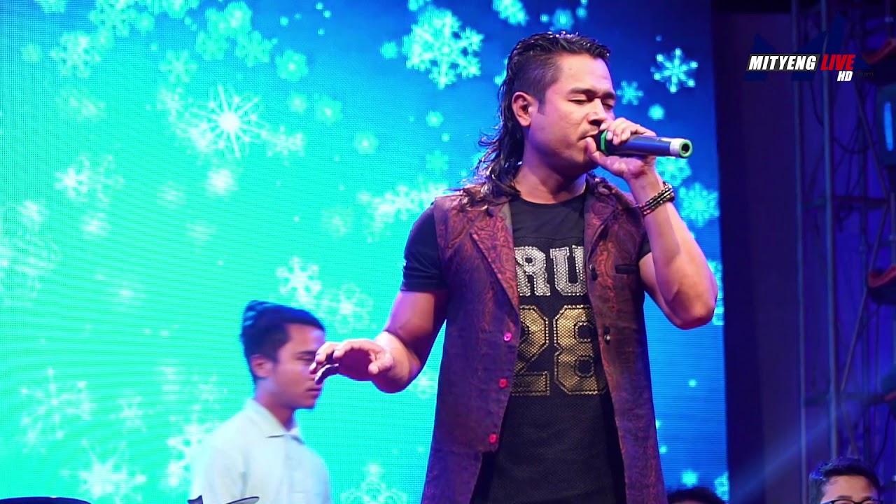 EIDI KHALLAROI | SUREN WITH BLUE BAND