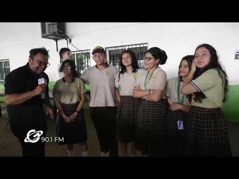 Entrevistas en el Aniversario del Colegio Adventista Bilingüe de David