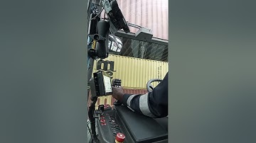 How to operate a ReachStacker #konecranes