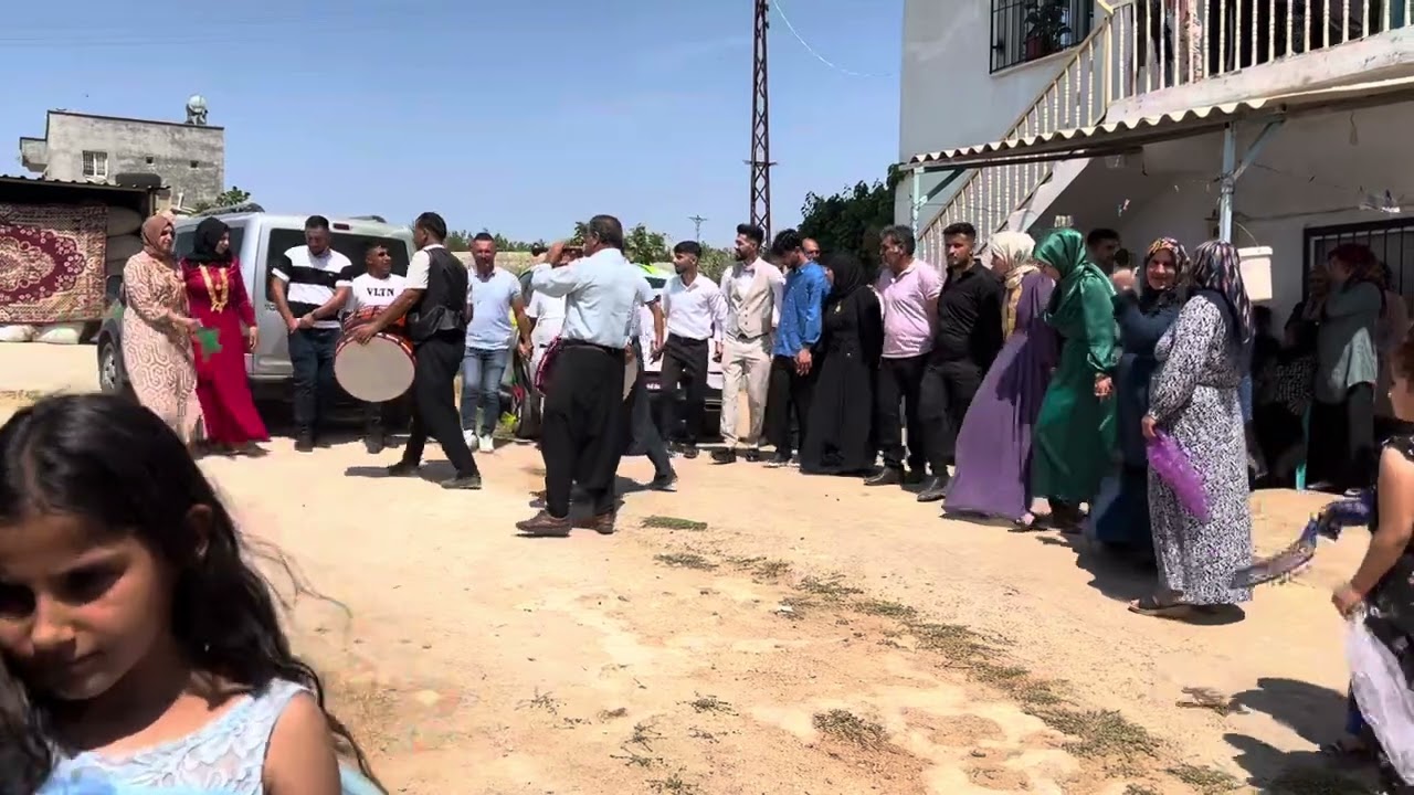 Tevfik ve rojhin  düğünü aşağı göklü