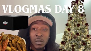 Vlogmas Day 8 The Marathon Clothing Mystery Box 👕🎁 | Christmas Vibes & More