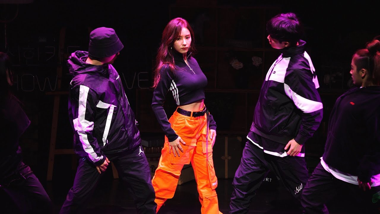 191124 신세경 (Shin Sae Kyeong) Hiphop Dance 댄스 Center Angle "이화여대 팬미팅 Fan