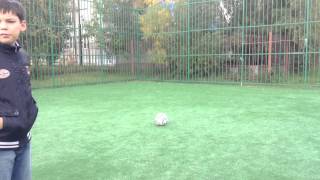 Вызов "Покрутиться 15 раз и запнуть мяч в ворота" screenshot 5