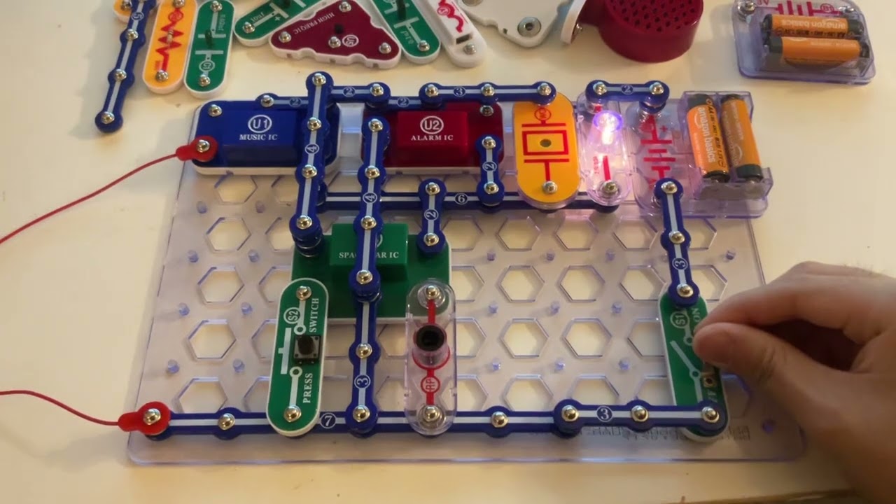 Electronic Snap Circuits: Fire Engine Symphony