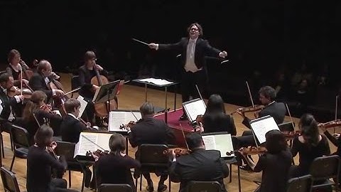 Tchaikovsky: Serenade for Strings Op. 48 - Deutsches Kammerorchester Berlin / Mateusz Molęda