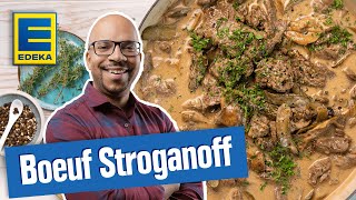 Boeuf Stroganoff I Russisches Gericht mit Rinderfilet und Pilzen