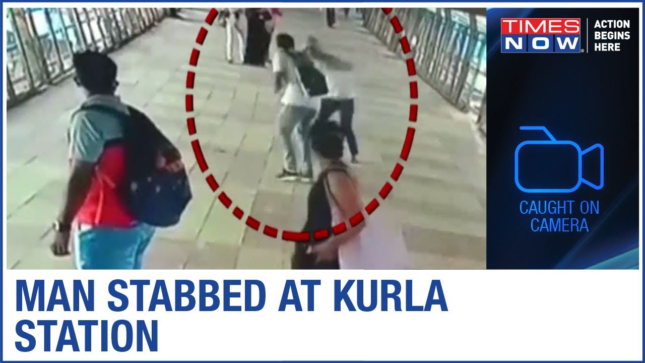 Mumbai Masked man stabs another man at Kurla Station Attacker absconding  Caught On Camera