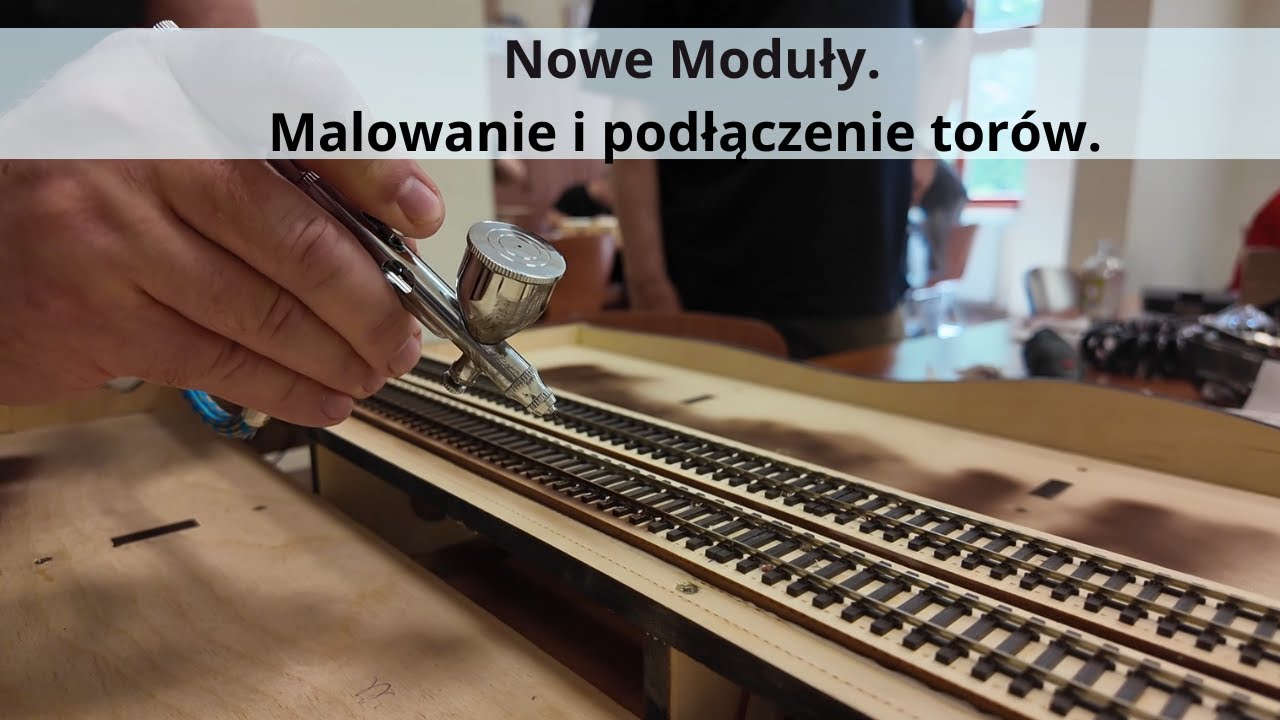 Malowanie i podłączenie torów. Moja makieta modułowa.
