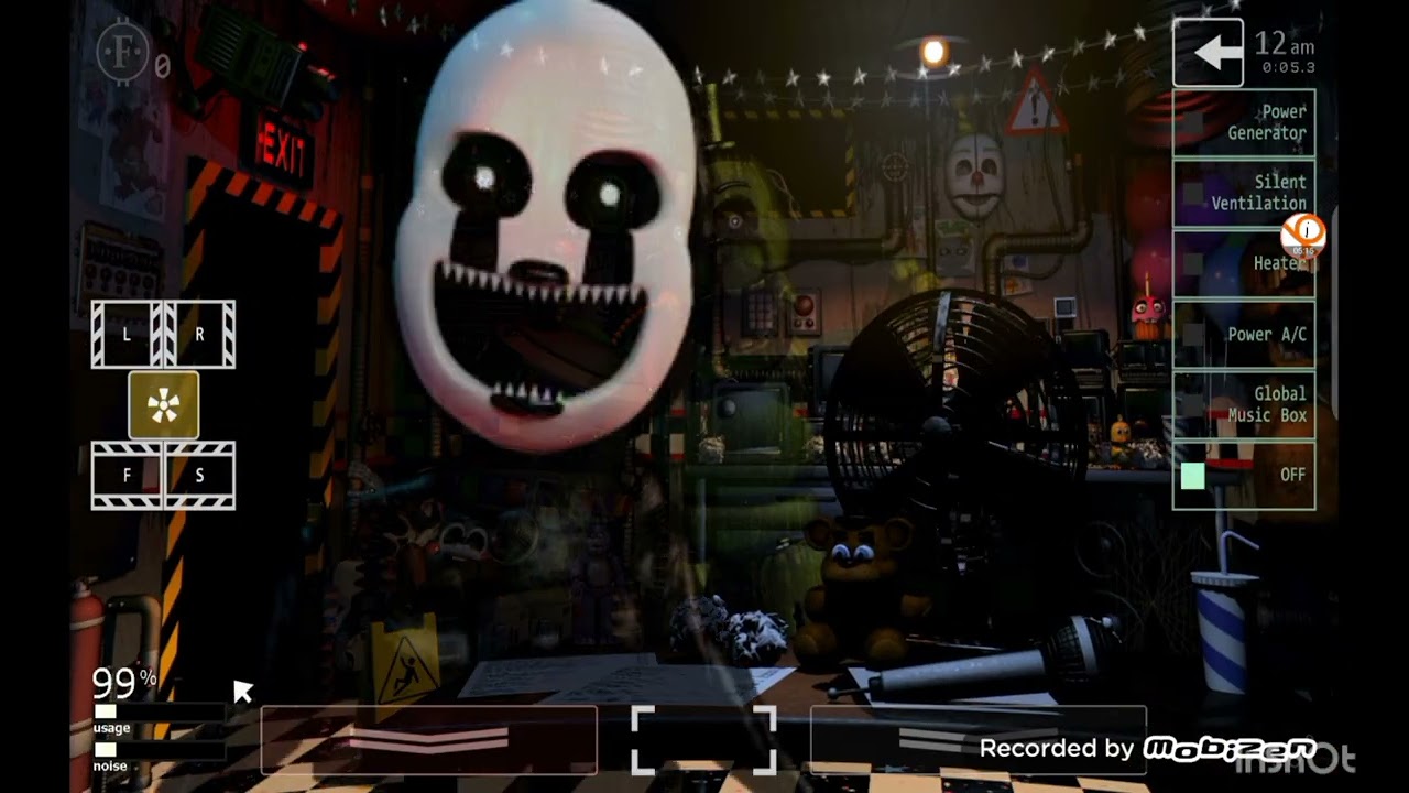 Jugando ultimate custom night (video de fnaf)