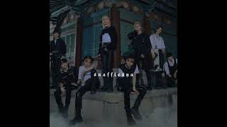 stray kids - thunderous | sped up
