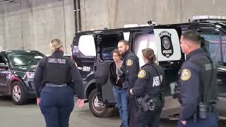 (LOWELL POLICE) cause chaos in parking garage, To make an arrest!📷📷🇺🇸🇺🇸