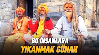 Bu Adamların Saçlarını Kesmesi Ve Yıkanması Yasak Dünyayı Geziyorum Katmandu