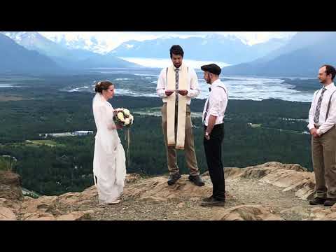 An Alaskan Wedding On Top Of The Butte