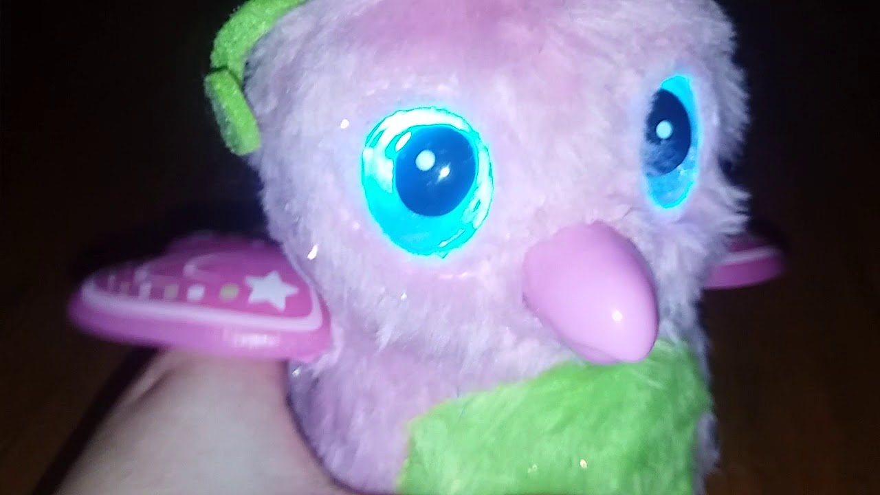 I have a cool hatchimal my mom got it for me for Christmas