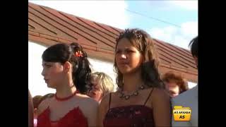 Видео Таруса. Школьный выпускной 2007 года. МБОУ СОШ № 2 .Площадь Ленина. от Хроника жизни, площадь Ленина, Таруса, Россия