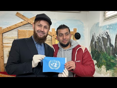 هذا الاخ سوري لايتكلم