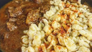 GOULASH CON SPÄTZLE  ALTO GUISO AMEO (Marcos Di Cesare)