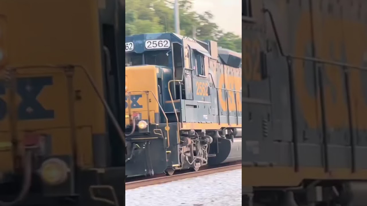 CSX GP38-2 w/ Sweet Narrow Font K5LA!