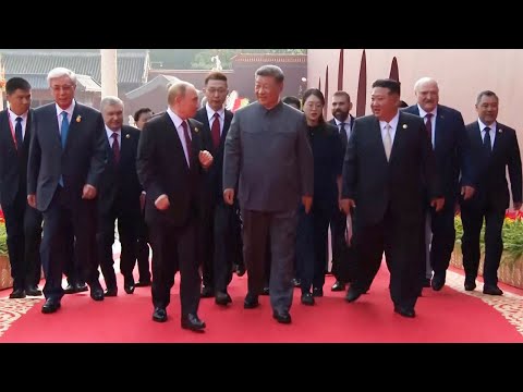 中露朝首脳が横並び、北京で「抗日戦勝80年」軍事パレード - YouTube
