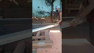 the process of splitting 4 meter long wood into 3 parts #woodsplitting#woodworking