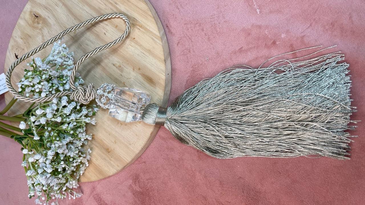 Aprenda a Fazer um Pingente de Cortina Único para Transformar seu Espaço