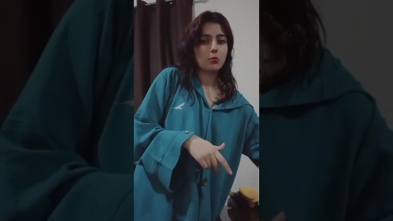 كانت فاتحه ليف ونسيت نفسها  وكلو بان 😱 😱 😱 😱 😱 😱 