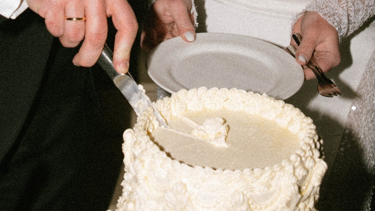 MANON + THOMAS, INTIMATE WINTER WEDDING IN KITZBÜHEL, AUSTRIA