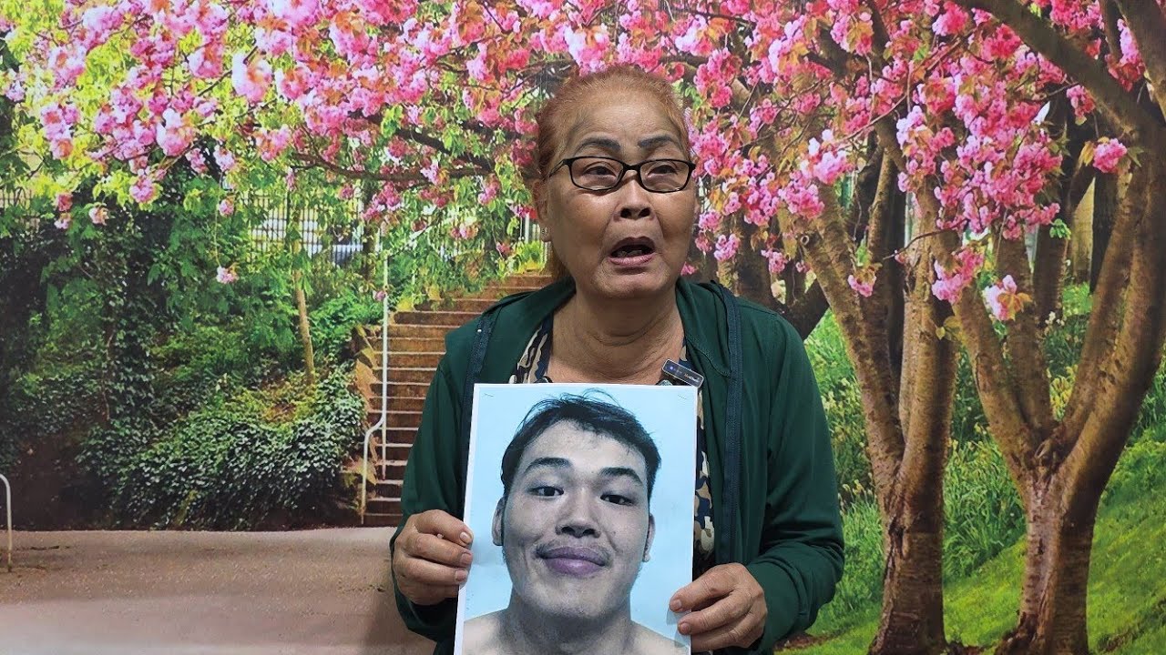 Gửi Tiền Cho Con Bắt Xe Về Quê Cuối Cùng Con Không Về Cha Mẹ Già Chờ Đợi Ôm Nhau Khóc