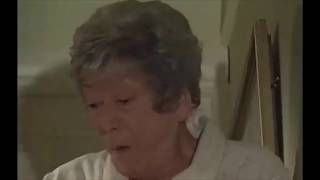 Coronation Street - Blanche Hunt Falls Down The Stairs (10th July 2002)
