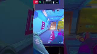 m0NESY gets tricked by brnz4n defusing - Blast Austin Major