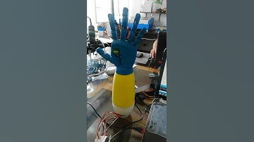Prótesis en impresión 3d | Mano robótica 3D en Arduino