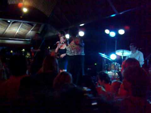 Kerryn Daniel with Lisa Hunt & Forever Soul -I'm E...