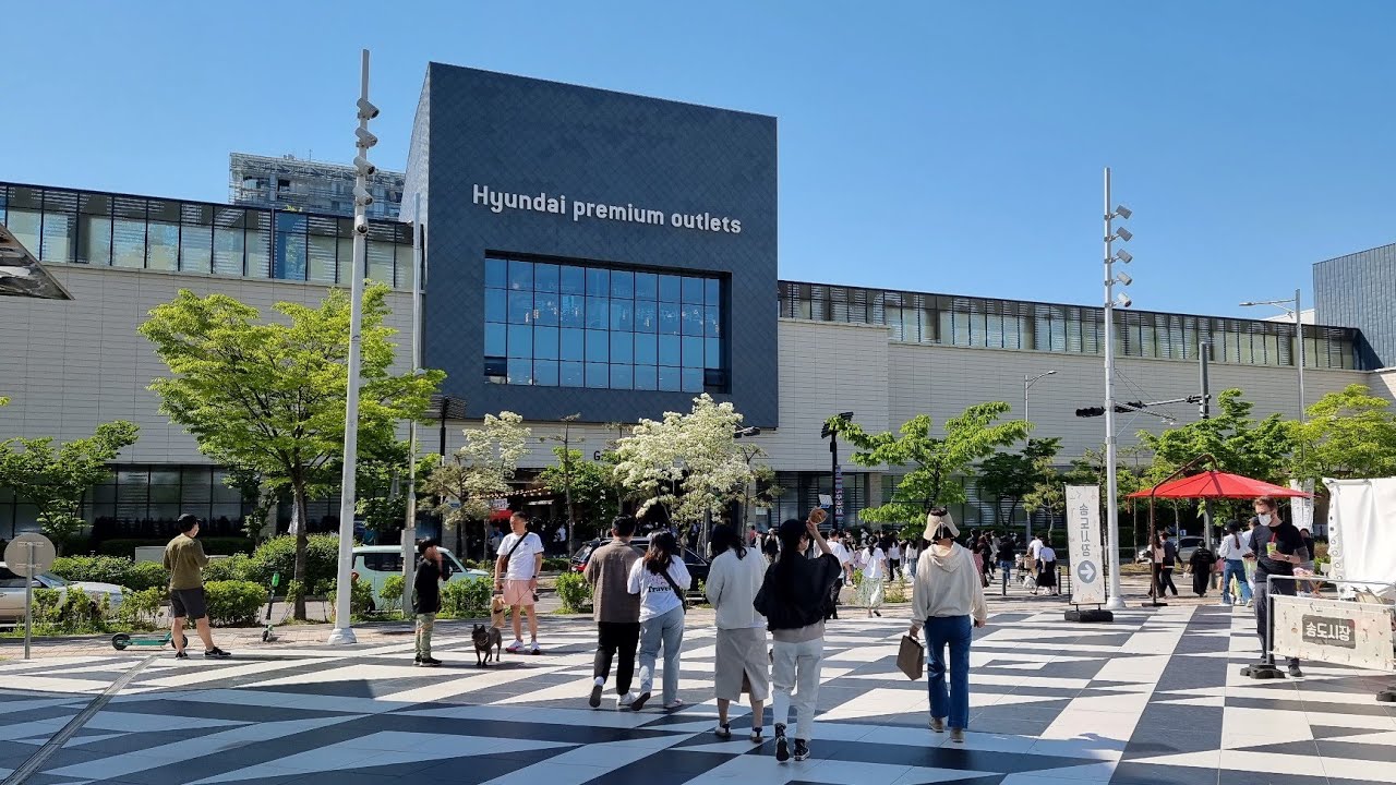 Hyundai premium outlet songdo