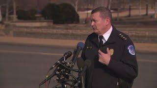Teen arrested after rushing toward U.S. Capitol with loaded shotgun