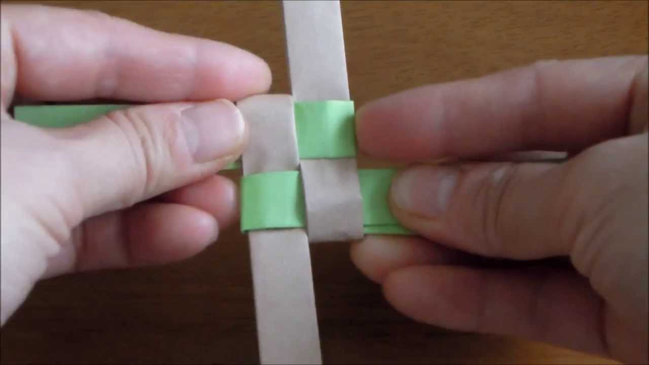 チラシで作るカゴ編み Part 1 Youtube
