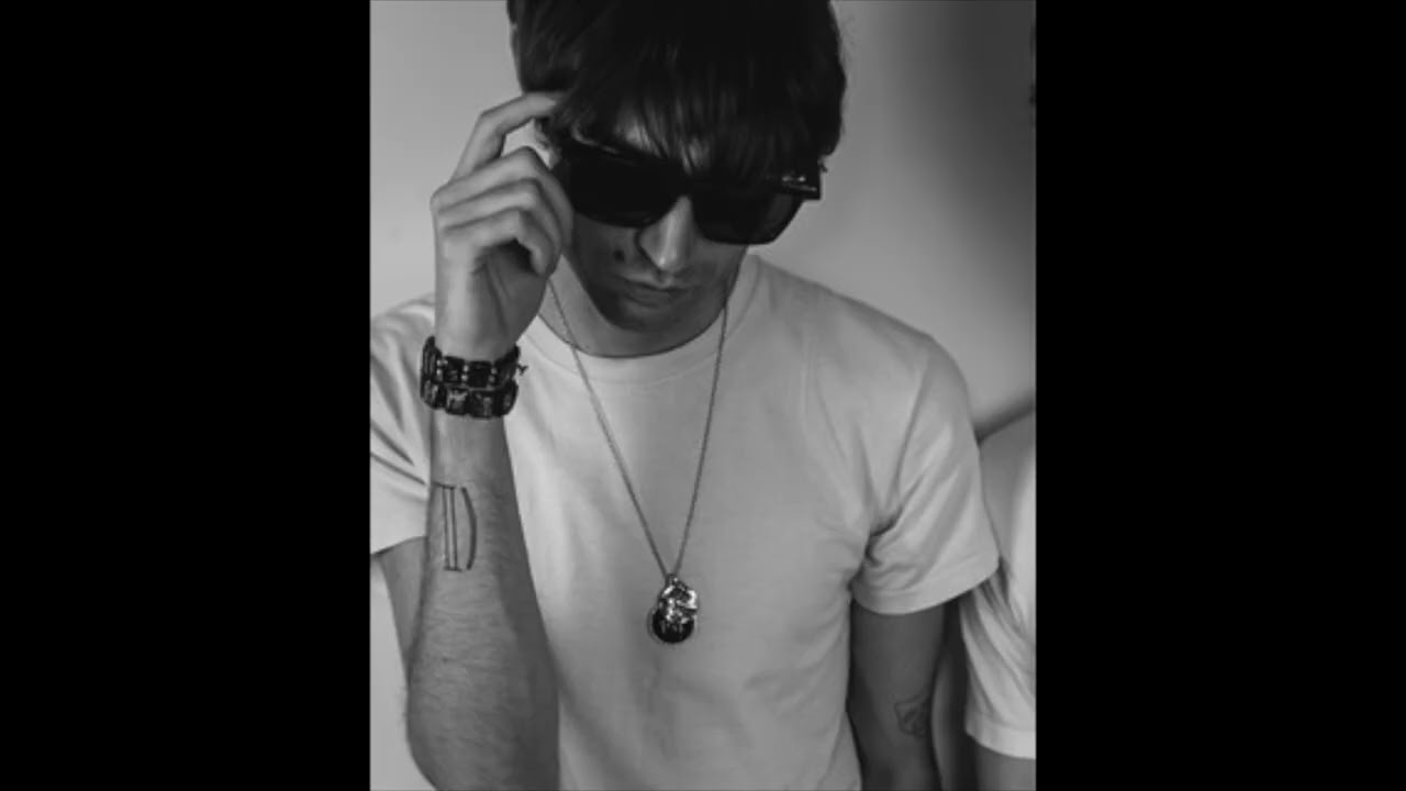 Serane / Milanezie Type Beat 'Theater' [Milanezie]