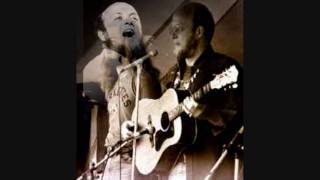 Stan Rogers - Rolling Down To Old Maui chords