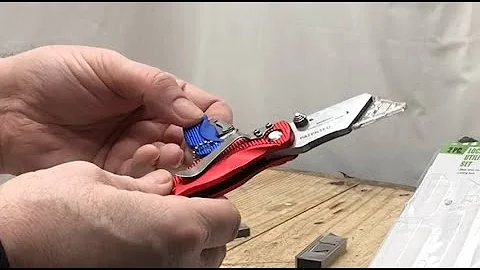 Harbor Freight 2 pc Folding Utility Knife Set