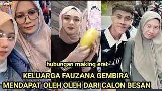 Fauzana's family is happy to receive a gift from Mas Iyun's family
