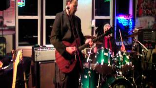 Epiphone DOT Studio Demo featuring Memphis Cradle.wmv