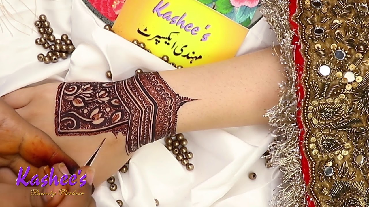 Kashees Flower Signature Mehndi New Kashee S Mehndi Designs Signature Collection 2020 All These Designs Are Adorned With Vibrant Colors And Are Sparkled With Beads Pearls And With Various Motifs Decoracion De Unas