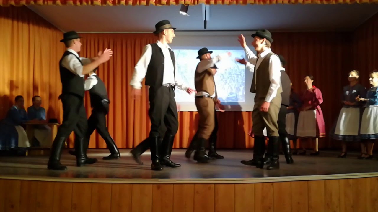 Ezüstperje Néptánccsoport : Most szép lenni katonának  - Érsemjén