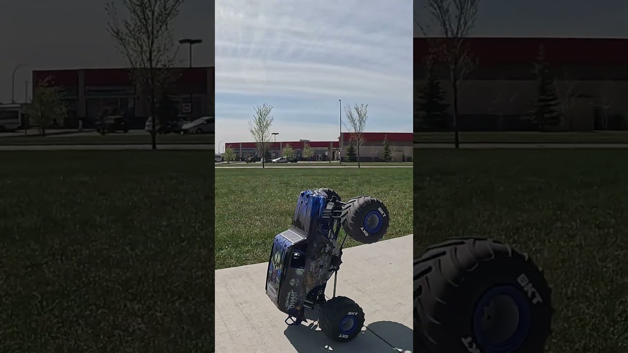 Losi LMT Son Uva Digger wheelie 